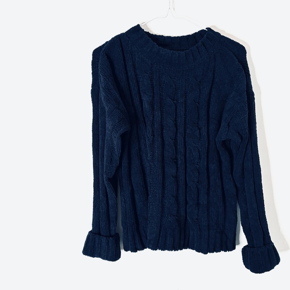AQUA Plush Cable Knit Crew Neck Sweater Midnight Navy Blue Soft Knit Pullover